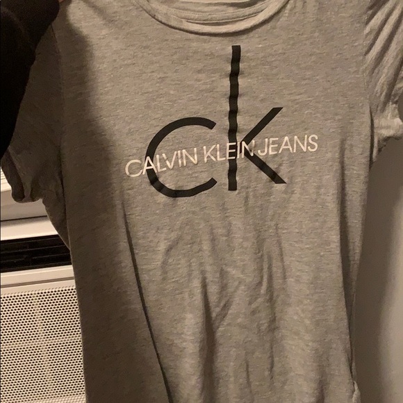 Calvin Klein Tops - Calvin Klein tee